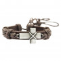 Bracelet en cuir brun avec croix en métal - 6066 - Praisent